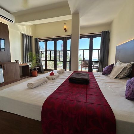 The Ocean Park Beach Resort Ковалам Экстерьер фото